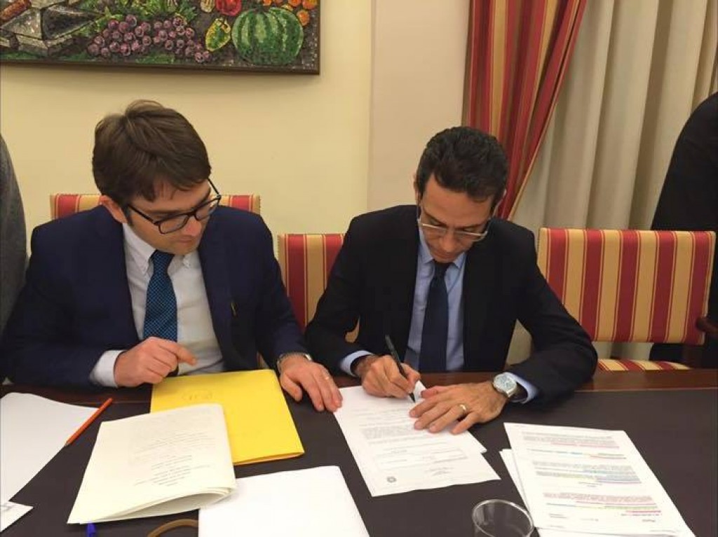 Commercialisti Sicilia - Costituzione SAF - la firma del presidente del ...