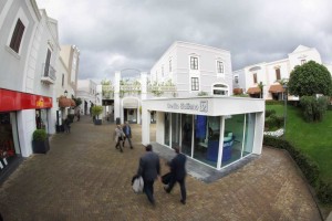 bancaperta@Sicilia Outlet Village_1