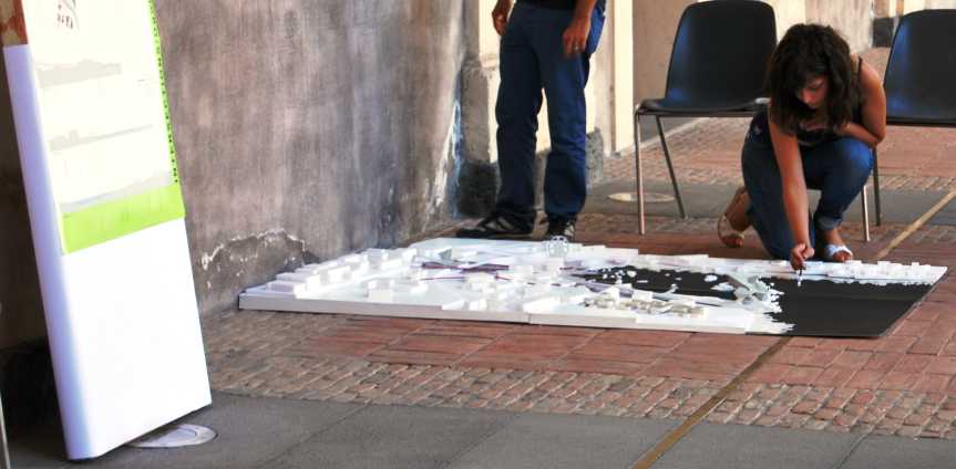 1_giovane_architetto_al_lavoro