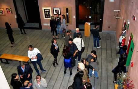 stop048oggetti_5_nov