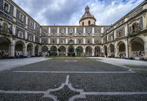Chiostro di Palazzo Minoriti