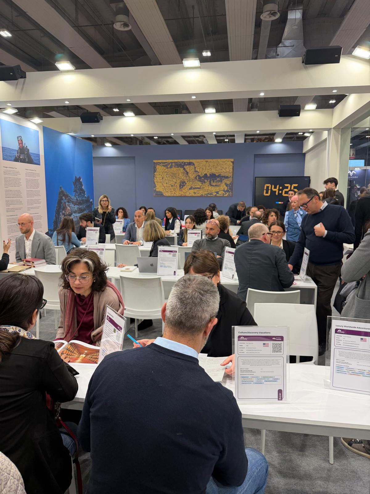 Vinitaly_Sicilia_Padiglione2_enoturismoB2B (1)