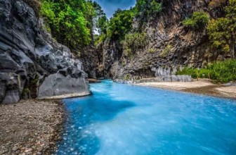 GOLE ALCANTARA TRA HI TECH E NATURA