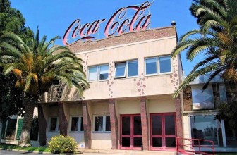 Economia, Sibeg Coca-Cola: da Intesa Sanpaolo e SACE 10 mln di euro per lo sviluppo sostenibile