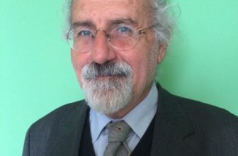 UNA PIAZZA PER TRE RELIGIONI