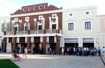 SICILIA OUTLET VILLAGE, APRE GUCCI
